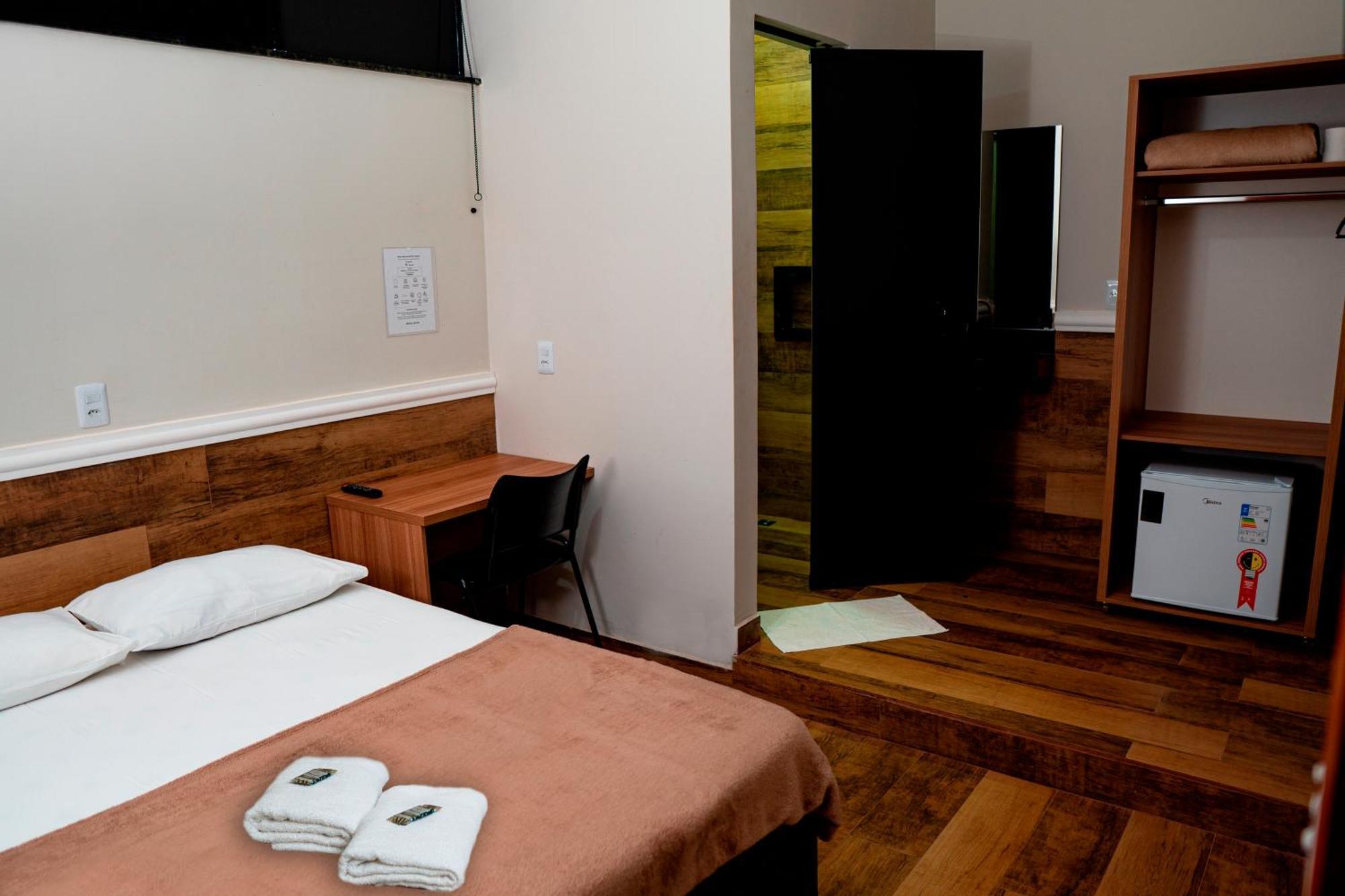 Hotel Nixon Proximo, Rodoviaria, Prefeitura E A Matriz Central Itaí المظهر الخارجي الصورة