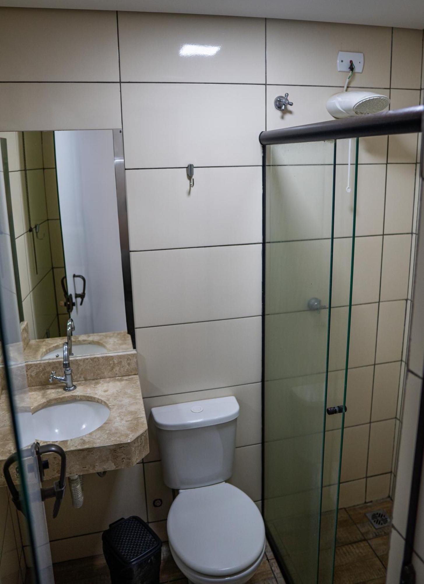 Hotel Nixon Proximo, Rodoviaria, Prefeitura E A Matriz Central Itaí المظهر الخارجي الصورة