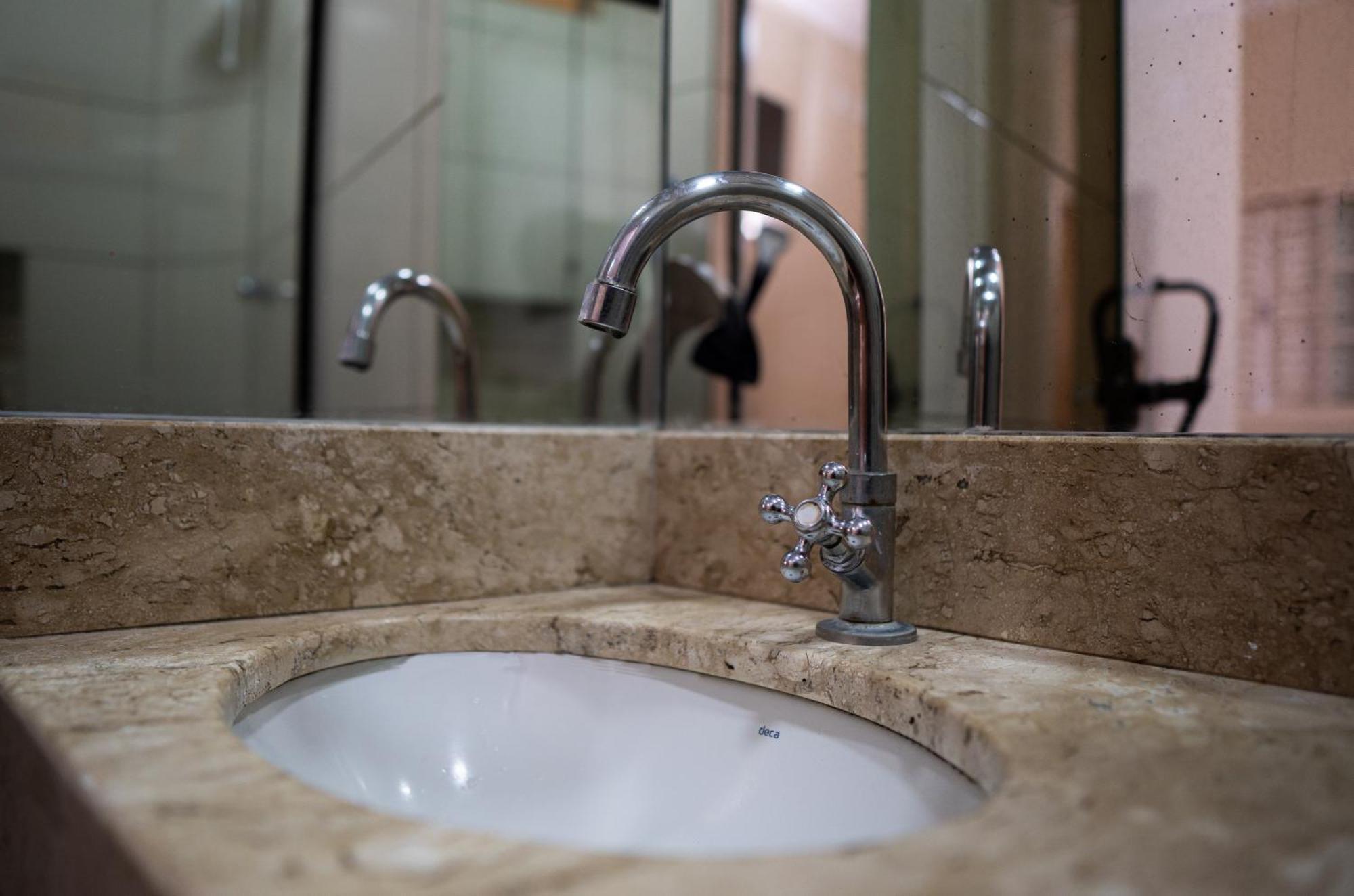 Hotel Nixon Proximo, Rodoviaria, Prefeitura E A Matriz Central Itaí المظهر الخارجي الصورة